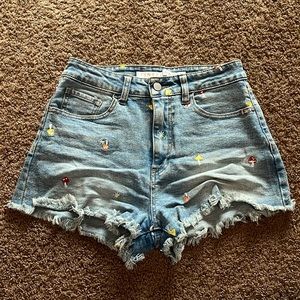 Tinseltown Size 5 Shorts w/ Embroidered Mushrooms
